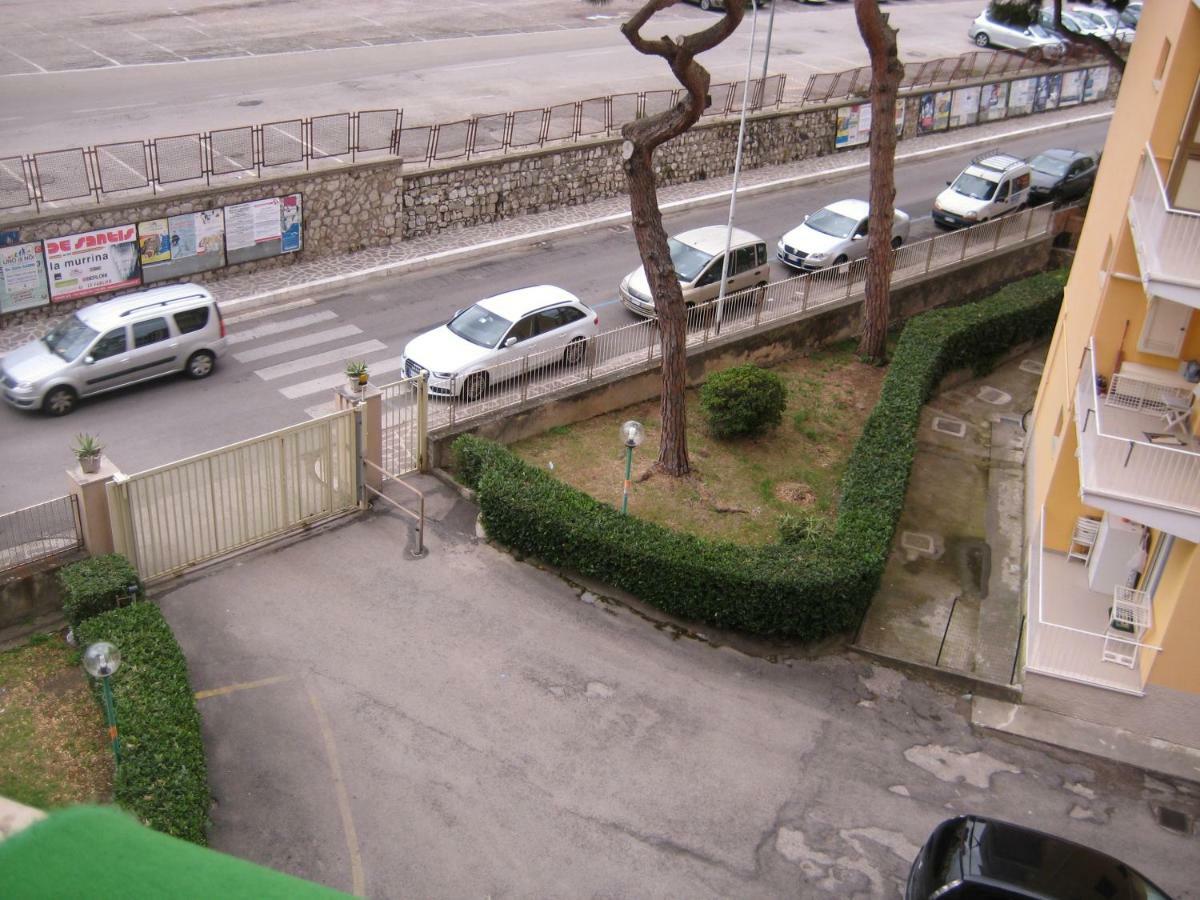A' Moglie Del Comandante Apartman Gaeta Kültér fotó
